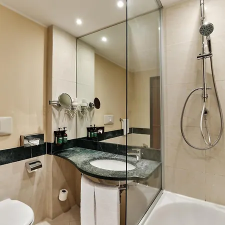 Crowne Plaza Milan - Malpensa Airport By Ihg Отель 4*