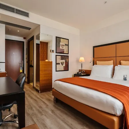 Crowne Plaza Milan - Malpensa Airport By Ihg Hotel 4*