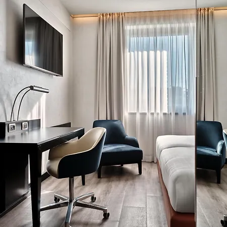 Hotel Crowne Plaza Milan - Malpensa Airport By Ihg 4*
