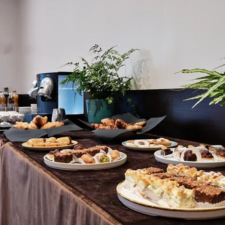 Crowne Plaza Milan - Malpensa Airport By Ihg Szálloda 4*